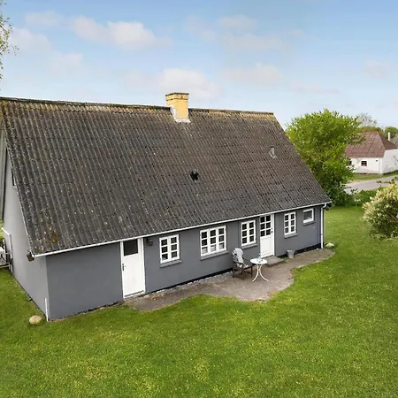 2 Bedroom Awesome In Humble