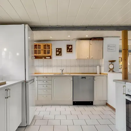 2 Bedroom Awesome In